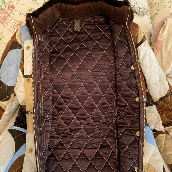 Quilted jacket with rabbit fur collar - Picture 4 of 5